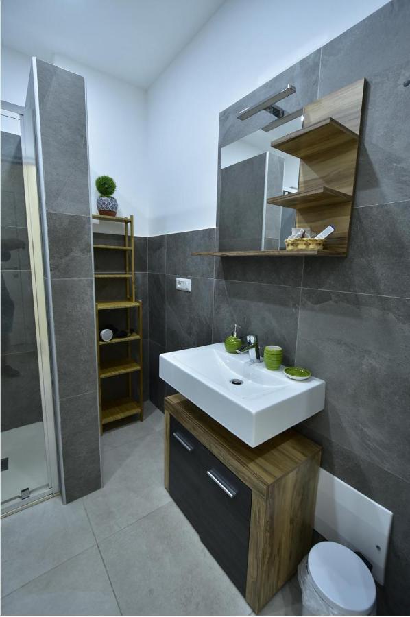 Via Cino Cagliari Hotel Bagian luar foto