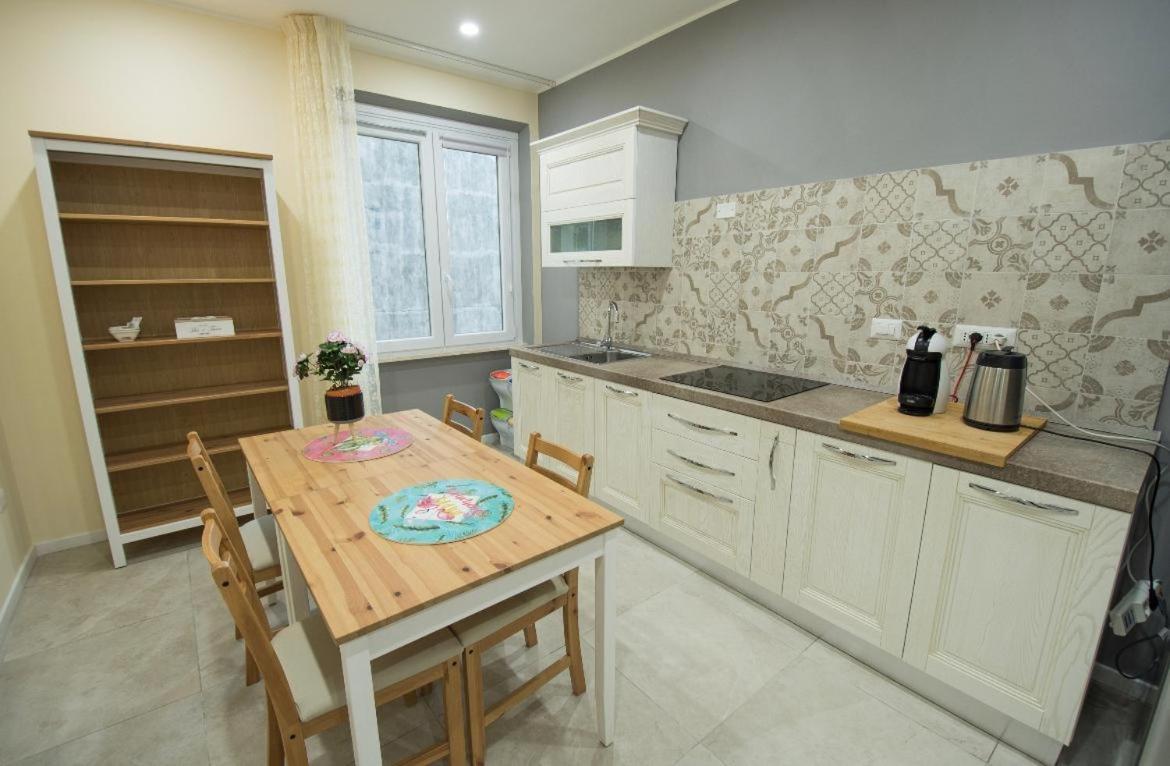 Via Cino Cagliari Hotel Bagian luar foto
